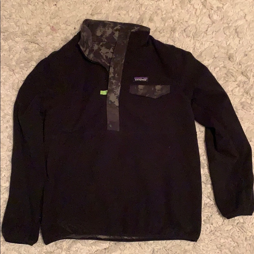 Patagonia fleece pullover
